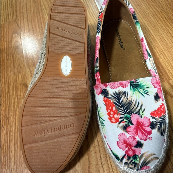 Comfortview Espadrilles White Pink Floral Slip-On size 11WW - Picture 3 of 7